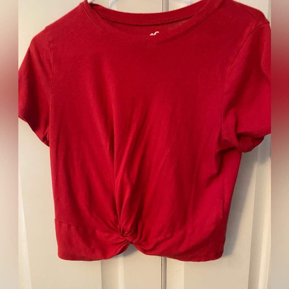 Hollister red soft knot twist cropped top size medium